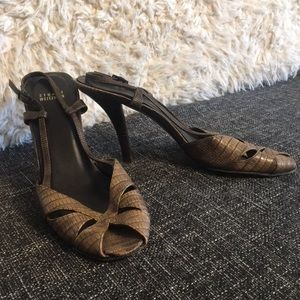 Stuart Weizmann open toe croc sling back pumps